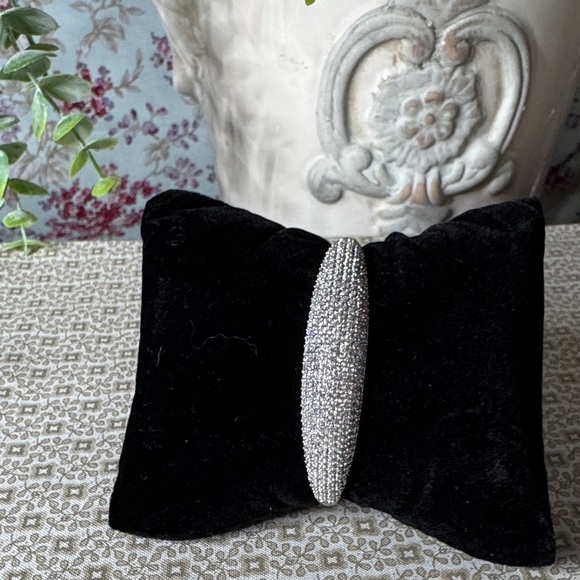 Jewelry - Elegant Stainless Steel Silver Bracelet - 7”